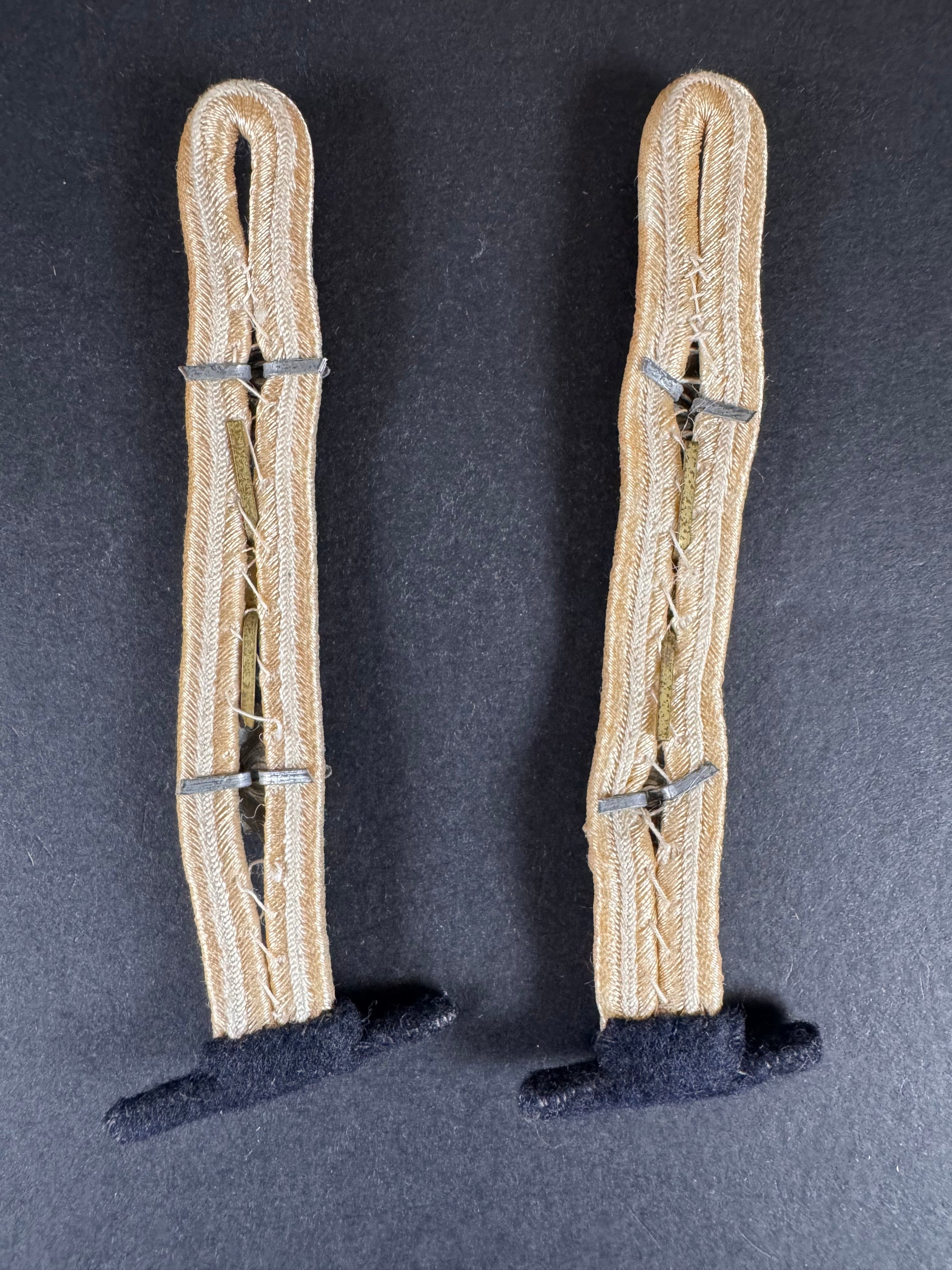 Photo 2 of WW2 German Kriegsmarine Coastal Artillery Officer Candidate Shoulder Straps - collectible militaria item