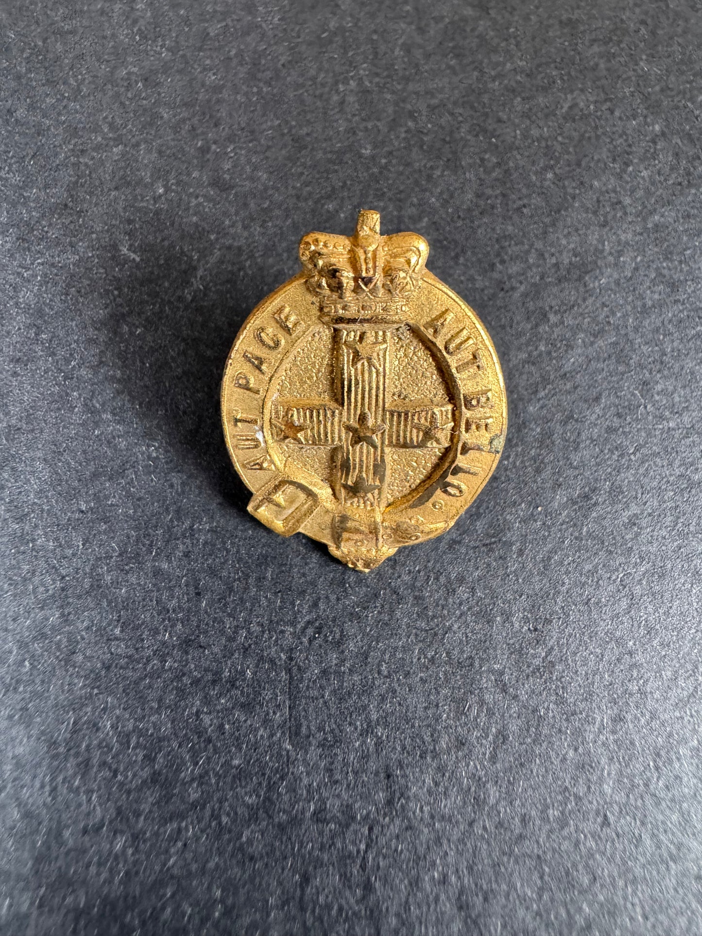 Photo 1 of Pre WW1 Victorian Australian Volunteer Rifles Collar Badge - collectible militaria item