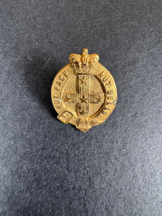 Photo 1 of Pre WW1 Victorian Australian Volunteer Rifles Collar Badge - collectible militaria item