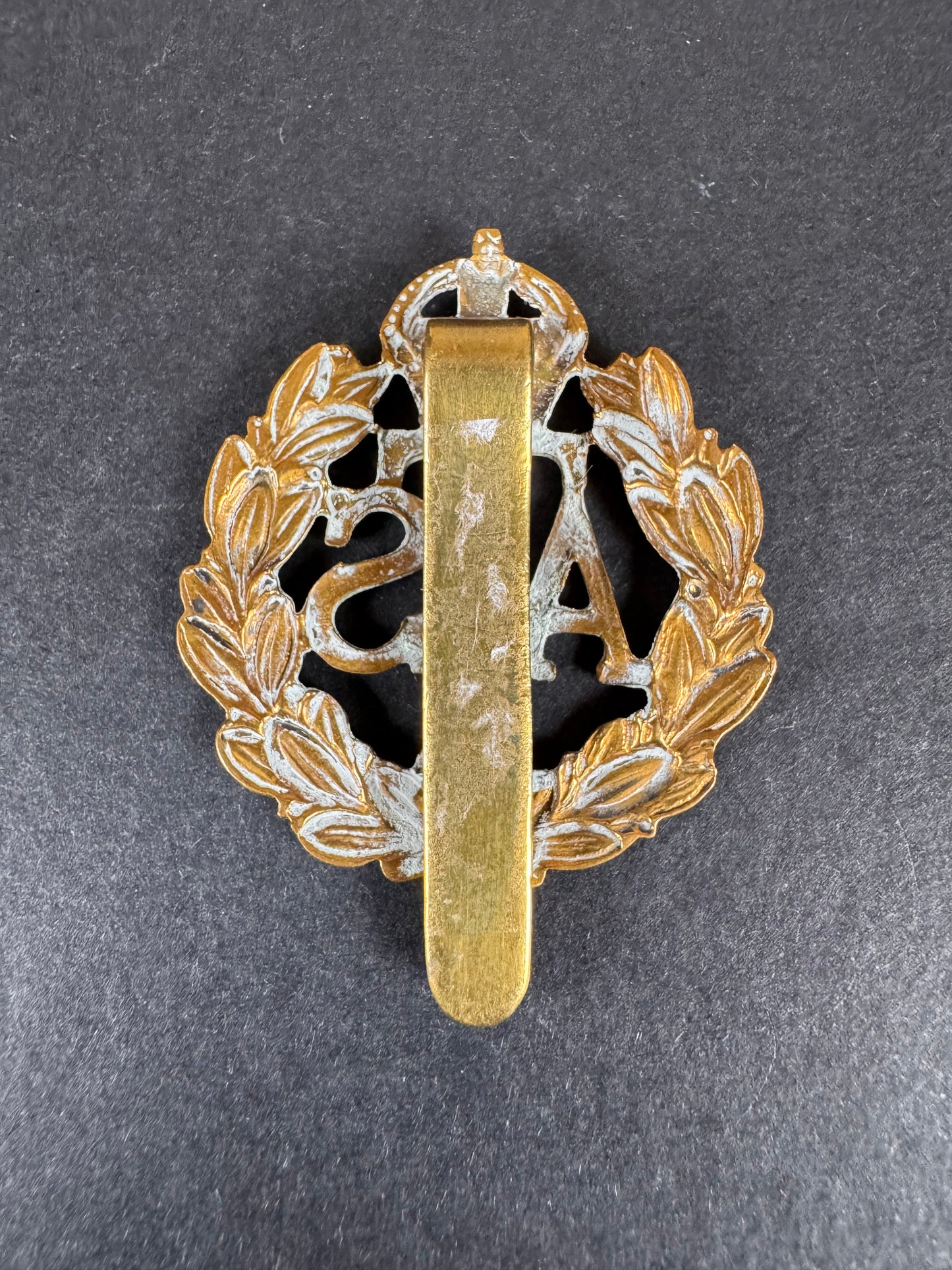 Photo 2 of WW2 British Auxiliary Territorial Service Cap Badge ATS - collectible militaria item
