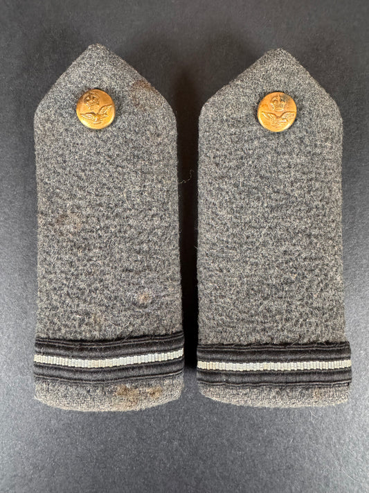 Photo 1 of WW2 British Royal Air Force Flying Officer's Shoulder Boards - collectible militaria item