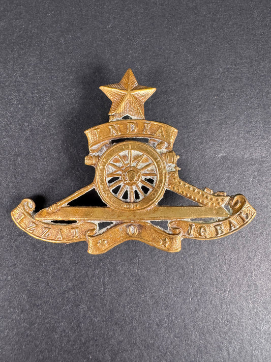 Photo 1 of WW2 Indian Army Artillery Cap Badge - collectible militaria item