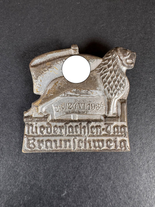 Photo 1 of Third Reich Niedersachsen Tag Braunschweig 1934 Tinnie Badge - collectible militaria item