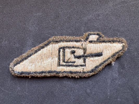 Photo 1 of WW2 British Army Royal Tank Regiment Cloth Arm Badge - collectible militaria item