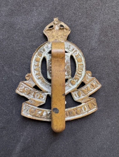Photo 2 of WW2 British Royal Army Ordnance Corps Cap Badge RAOC - collectible militaria item