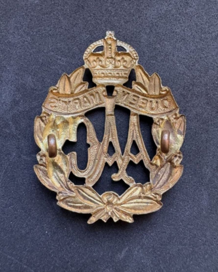 Photo 2 of WW1 British Queen Mary's Army Auxiliary Corps Cap Badge QMAAC - collectible militaria item