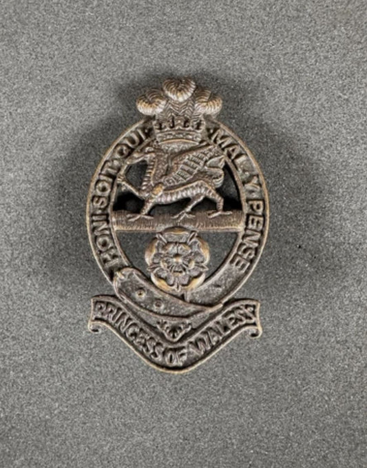 Photo 1 of After WW2 British Army Princess of Wales Royal Regiment Cap Badge PWRR - collectible militaria item