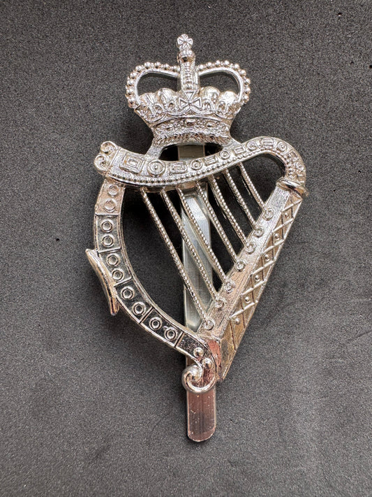 Photo 1 of After WW2 British Army London Irish Piper's Caubeen Cap Badge - collectible militaria item