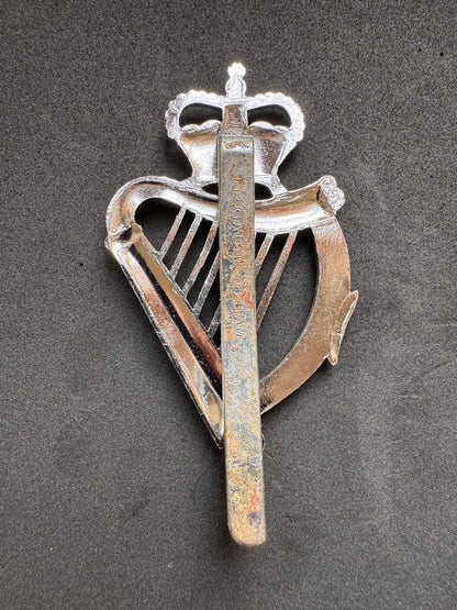 Photo 2 of After WW2 British Army London Irish Piper's Caubeen Cap Badge - collectible militaria item