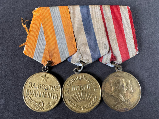 Photo 1 of WW2 Soviet Russian Capture of Budapest & Prague Campaign Medal Group - collectible militaria item