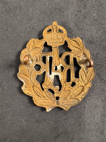 Photo 2 of WW2 British Royal Air Force (RAF) Cap Badge - collectible militaria item