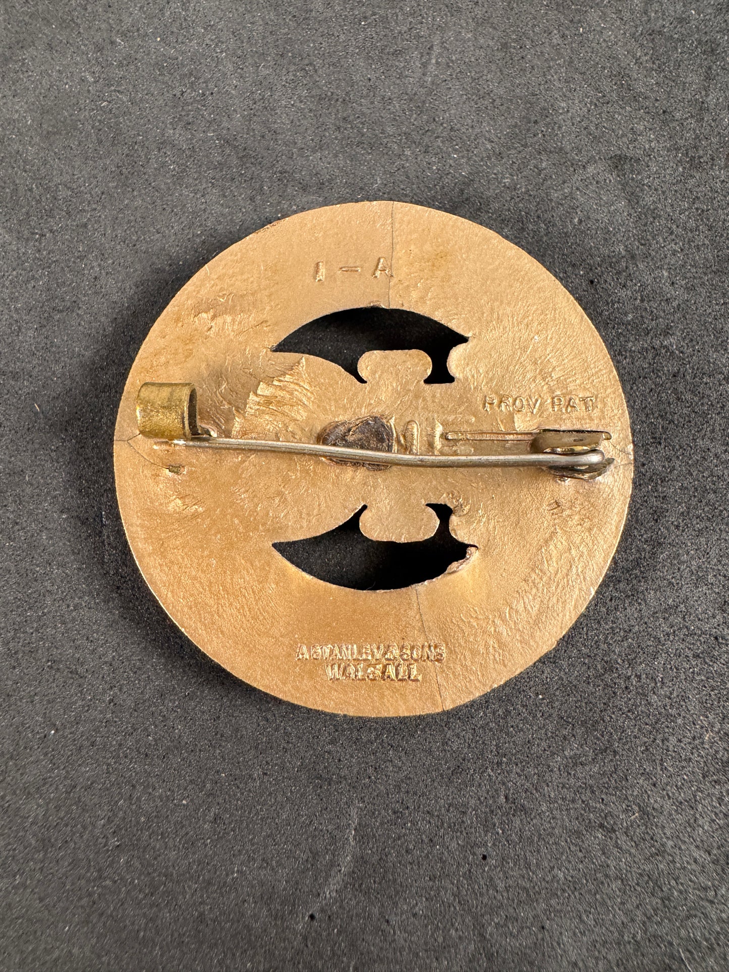 Photo 2 of WW2 British Army Home Guard (HG) Plastic Economy Cap Badge - collectible militaria item