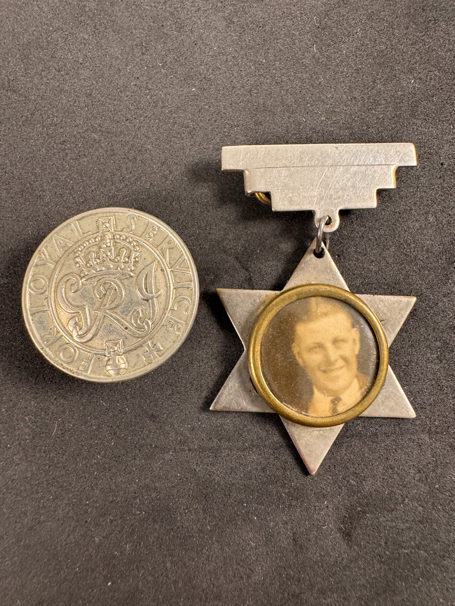 Photo 8 of WW2 British Defence Medal - Boxed with British Legion & Masonic Badges - collectible militaria item