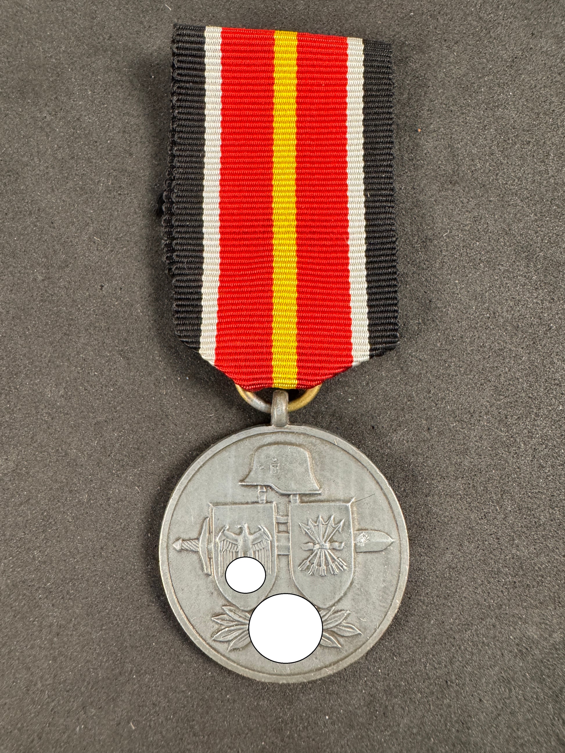 Photo 1 of WW2 German Spanish Blue Division Medal - Deschler & Sohn “1” Maker Mark - collectible militaria item