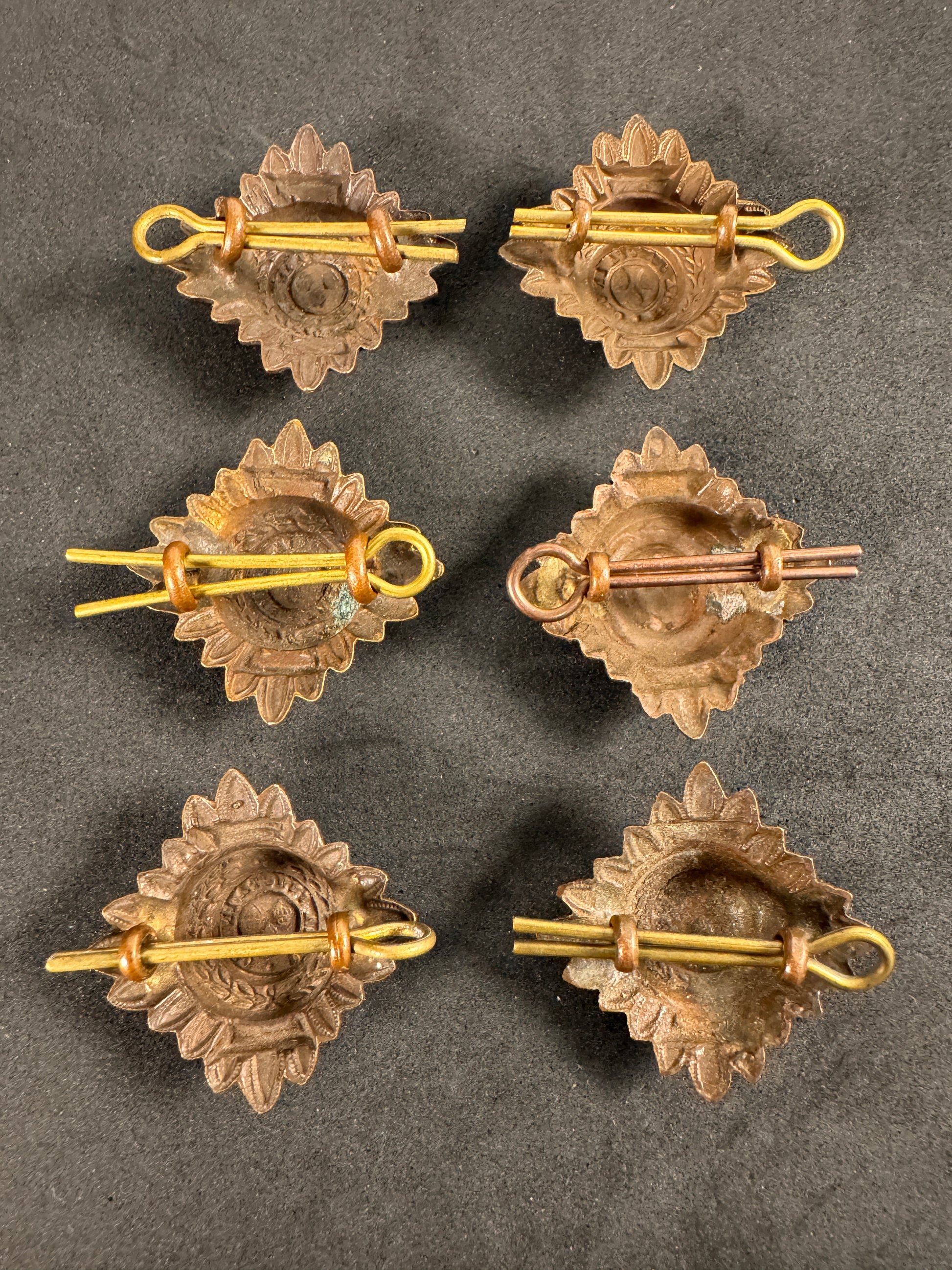 Photo 2 of WW2 British Army Captain's Subdued Shoulder Board Rank Insignia - collectible militaria item