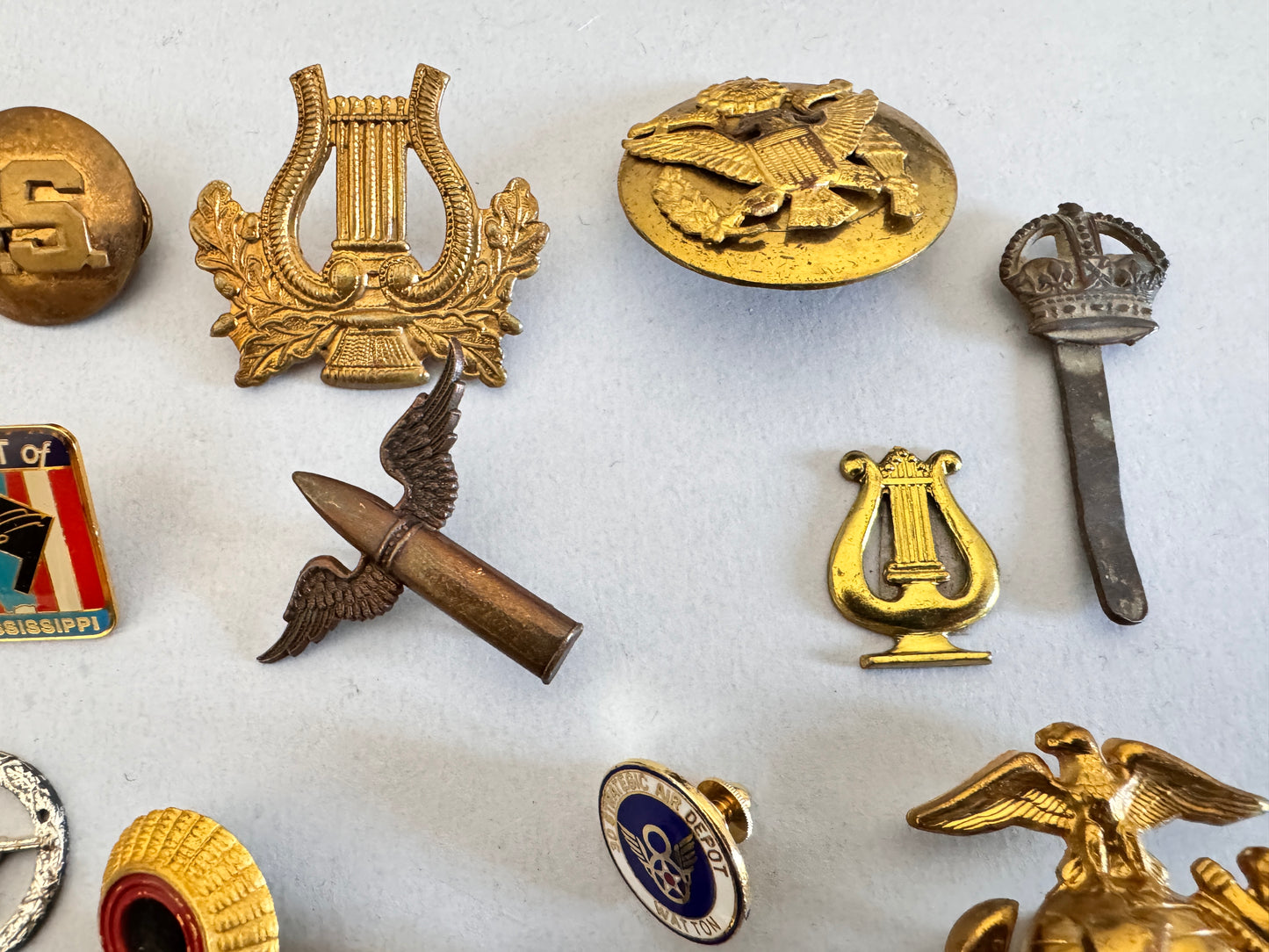 Lot of Militaria Cap Badges Lapel Badges British USA Netherlands Germany