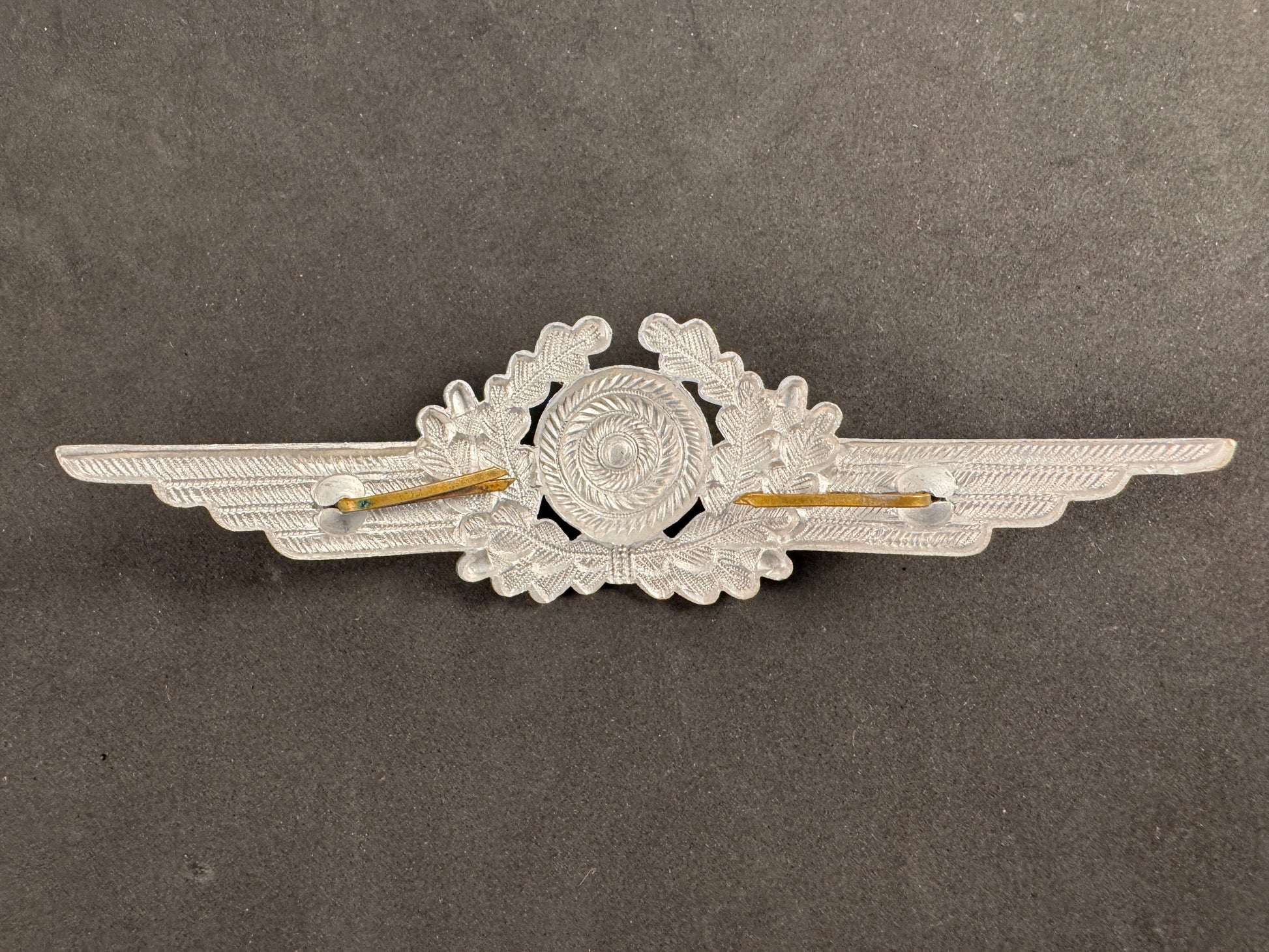 Photo 2 of WW2 German Luftwaffe EM/NCO Visor Cap Cockade Wreath - collectible militaria item