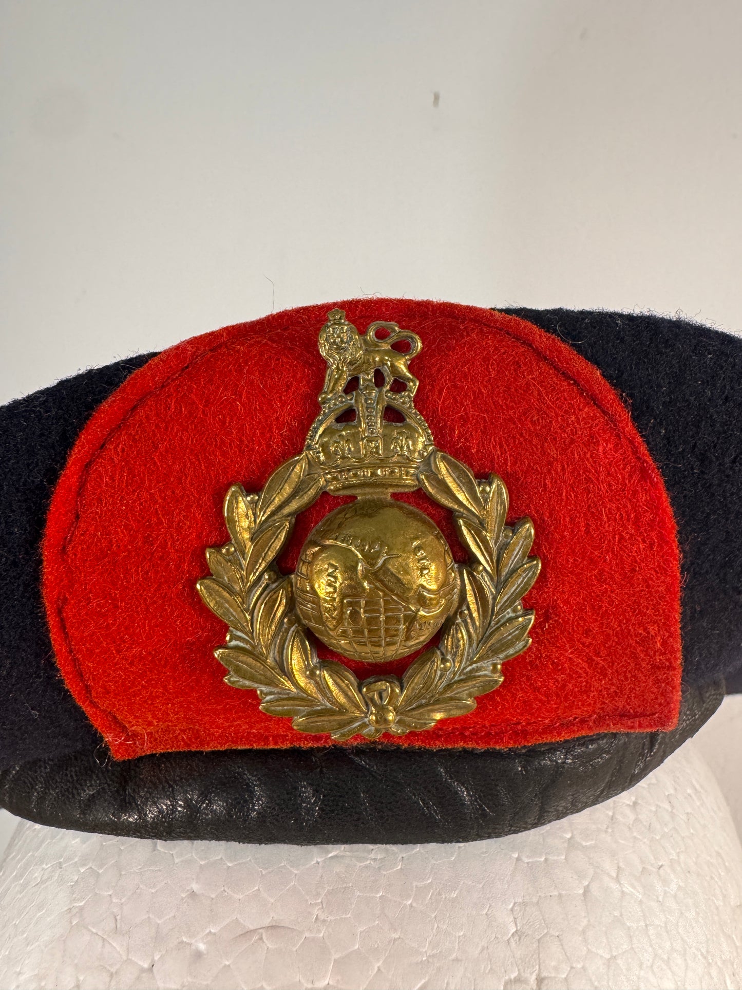 Photo 3 of WWII British Royal Marines Beret - 1943 Dated - collectible militaria item