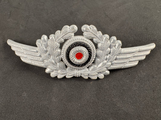 Photo 1 of WW2 German Luftwaffe Visor Cap Cockade Wreath - collectible militaria item