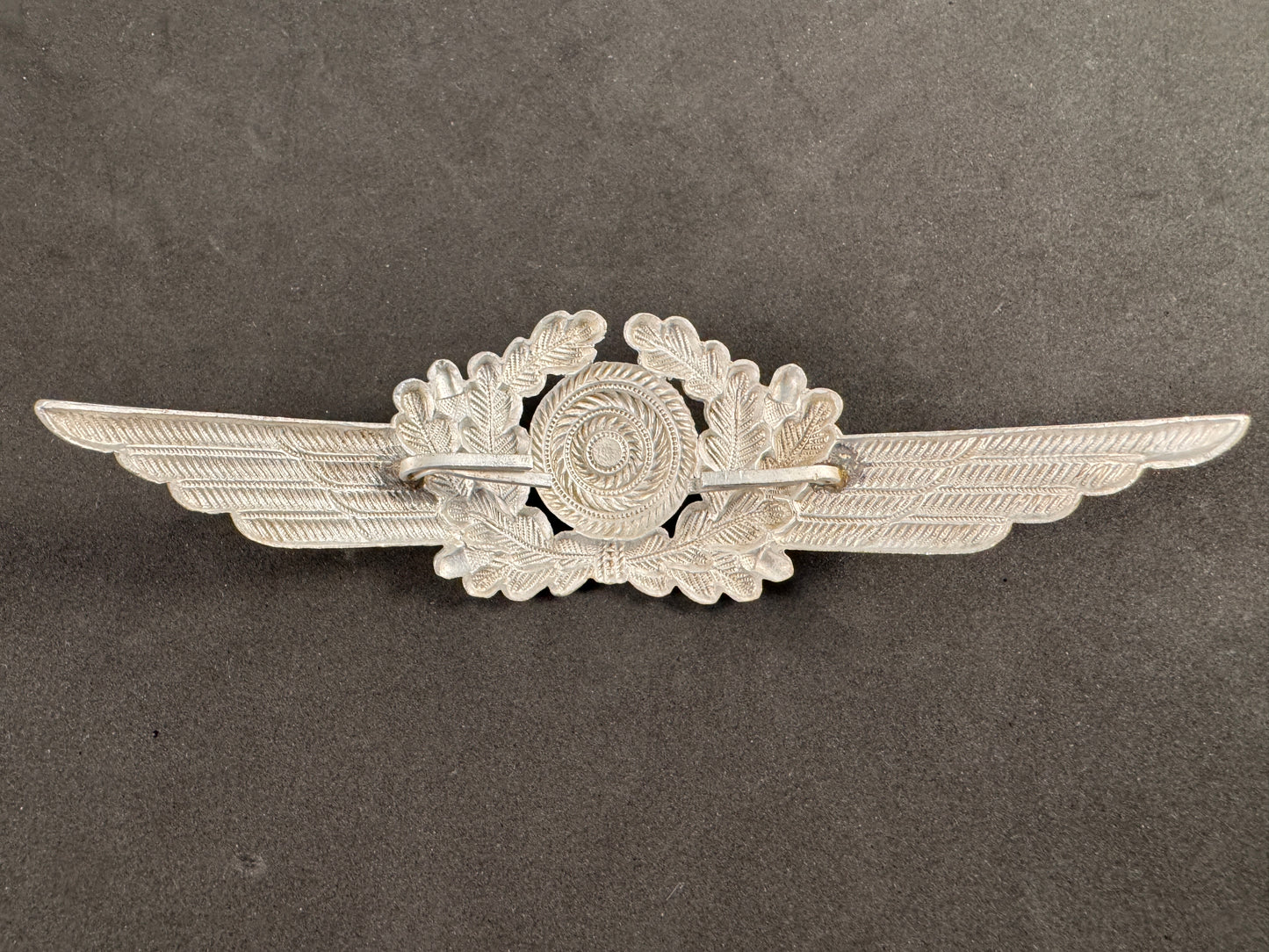 Photo 2 of WW2 German Luftwaffe Visor Cap Cockade Wreath - collectible militaria item