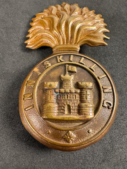 Photo 2 of Victorian British Army Royal Inniskilling Fusiliers Glengarry Cap Badge - collectible militaria item