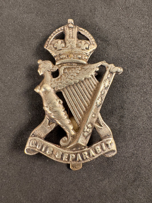 Photo 1 of WW2 British Army Royal Ulster Rifles Cap Badge - overseas pagri badge - collectible militaria item