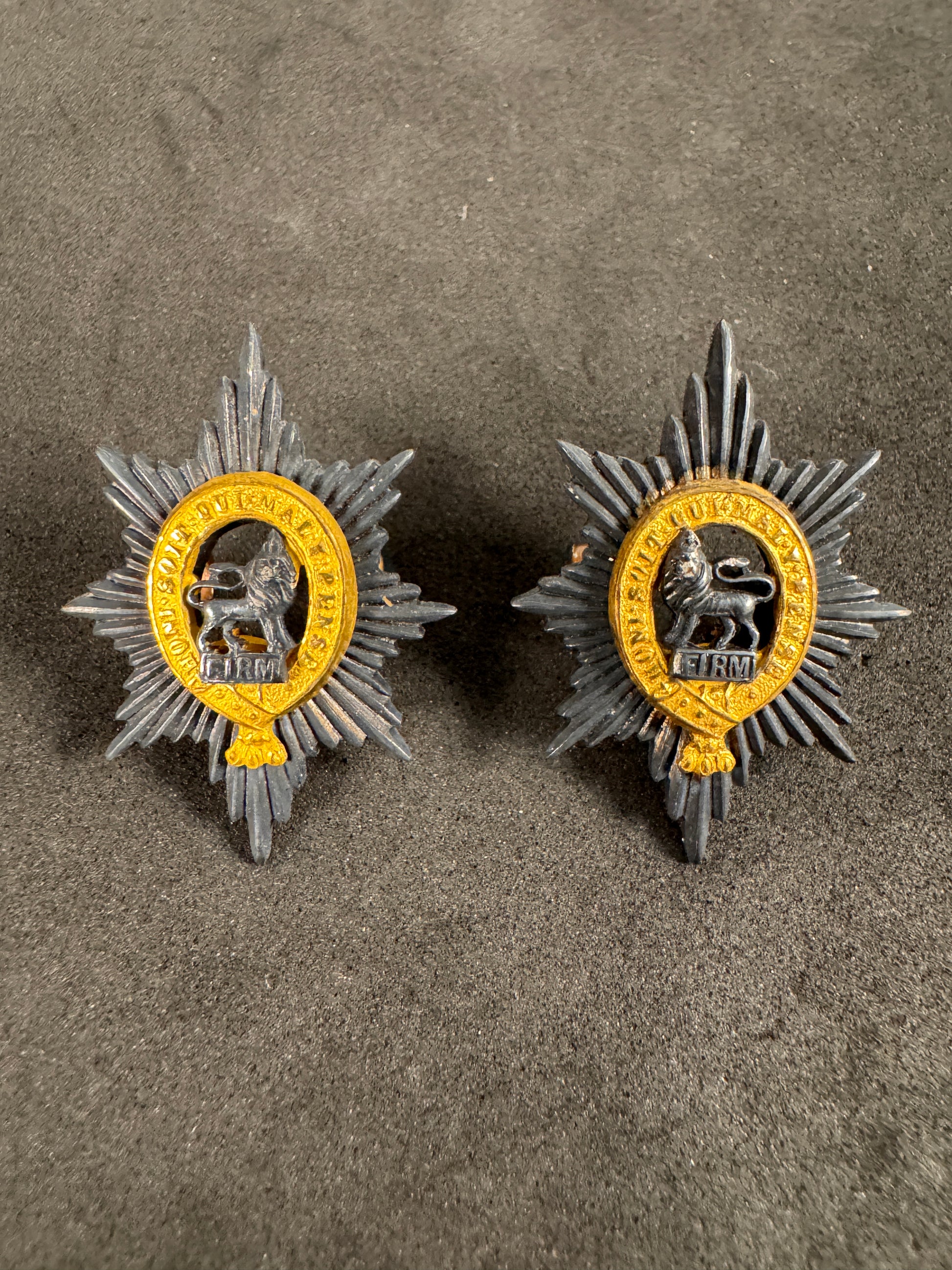 Photo 1 of WW2 British Army Worcestershire Regiment Officer's Silver/Gilt Cap Badges (Pair) - collectible militaria item