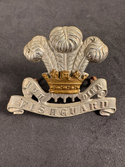 WW1 British Army Pembrokeshire Yeomanry Cap Badge (Fishguard)