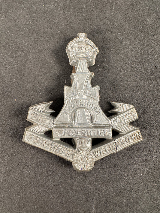 Photo 1 of WW2 British Army Yorkshire Regiment Plastic Economy Cap Badge - collectible militaria item