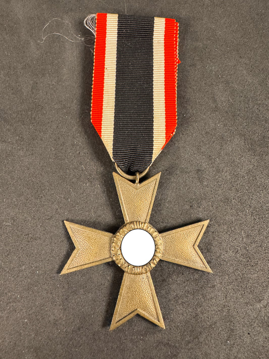 Photo 1 of WW2 German War Merit Cross 2nd Class - Maker Mark 19 - collectible militaria item