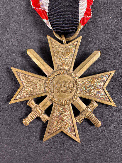 Photo 4 of WW2 German War Merit Cross 2nd Class with Swords - Maker Mark 93 - collectible militaria item