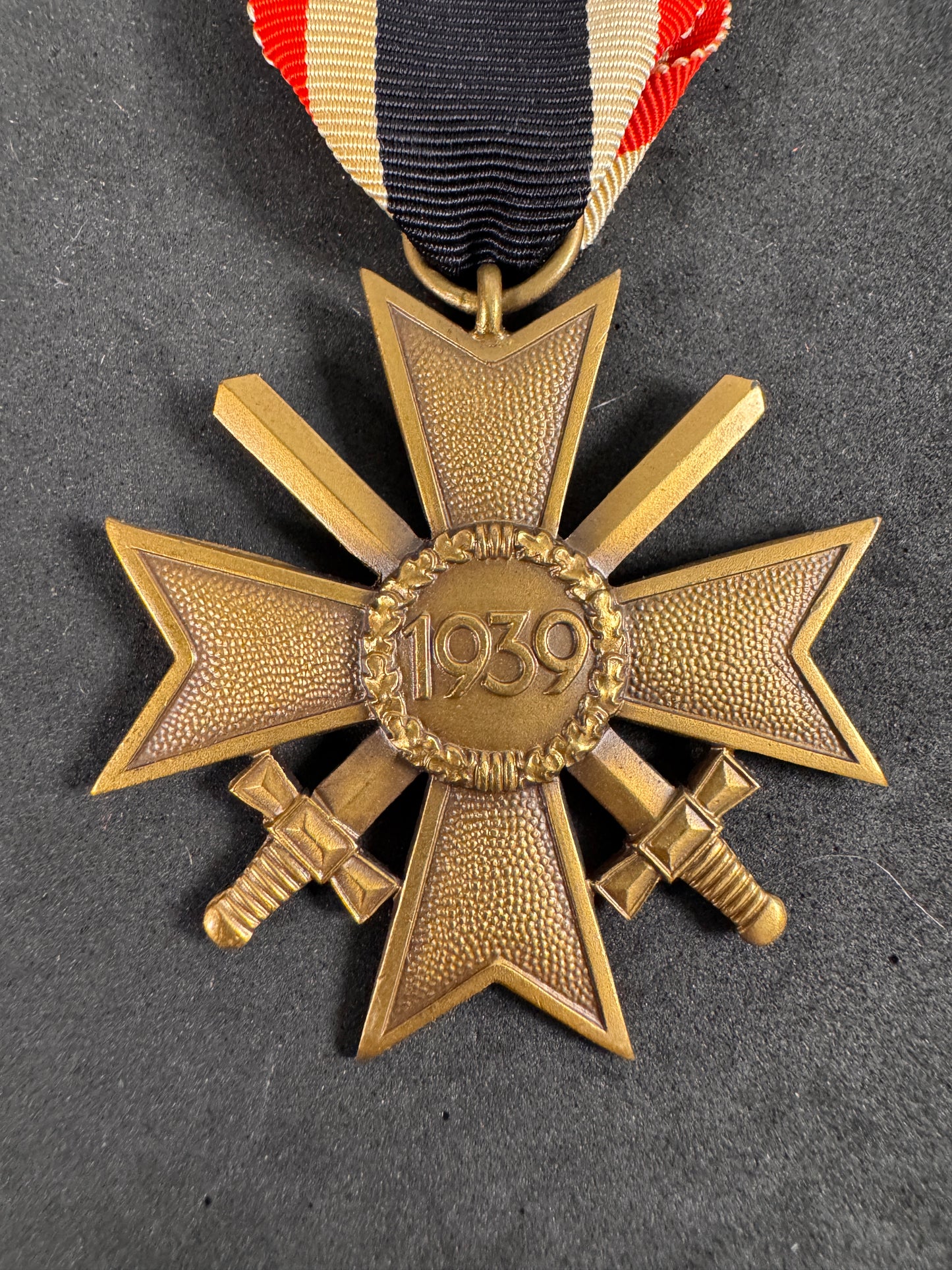 Photo 4 of WW2 German War Merit Cross 2nd Class with Swords - Maker Mark 95 - collectible militaria item
