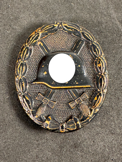 Photo 1 of WW2 German Black Wound Badge (Verwundetenabzeichen in Schwarz) - collectible militaria item