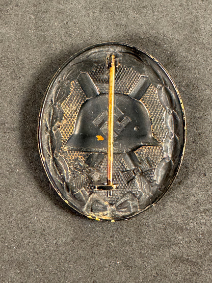 Photo 3 of WW2 German Black Wound Badge (Verwundetenabzeichen in Schwarz) - collectible militaria item