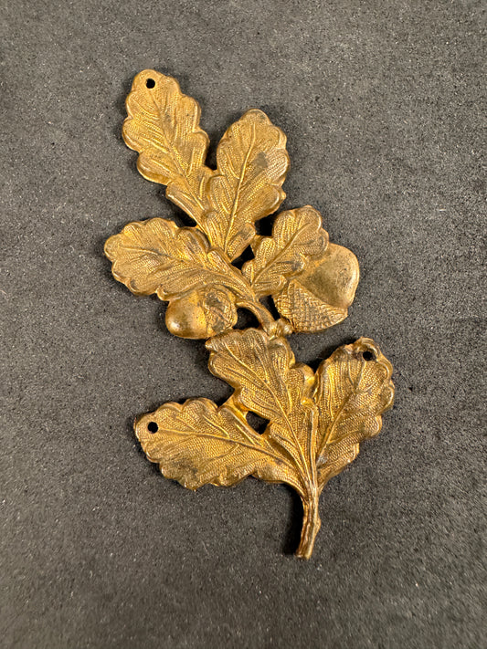 Photo 1 of German Freikorps Bronze Oakleaf Collar Badge (Single, Large Pattern) - collectible militaria item