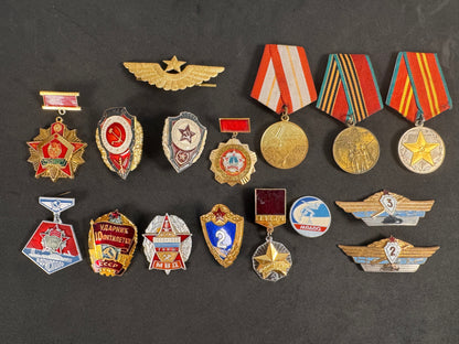 Soviet Russia Medal & Badge Collection – 16x Military & Civil Awards – Large Soviet medal and badge set – consisting of mi...