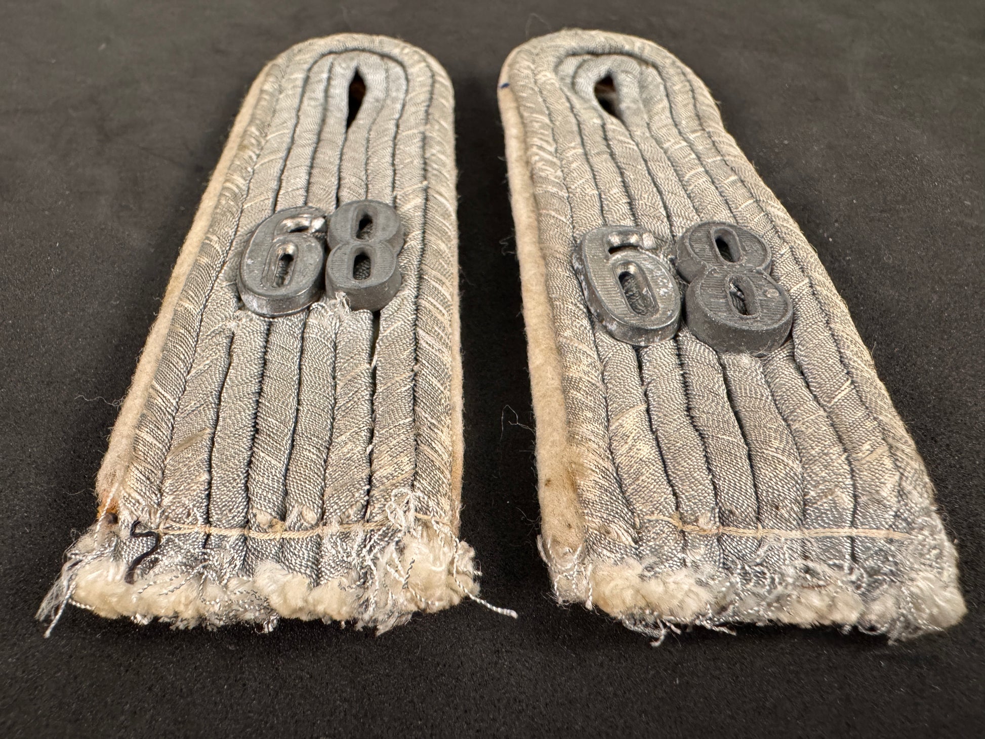 Photo 2 of WW2 German Army Officer’s Shoulder Boards - 68th Infantry Regiment (Pair) - collectible militaria item