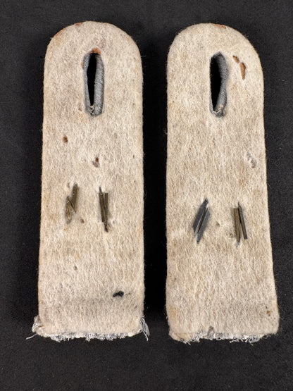 Photo 3 of WW2 German Army Officer’s Shoulder Boards - 68th Infantry Regiment (Pair) - collectible militaria item
