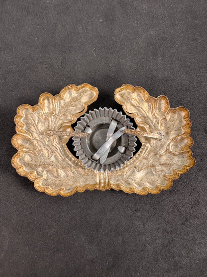 Photo 3 of WW2 German Army EM/NCO Visor Cap Wreath Cockade Badge - collectible militaria item