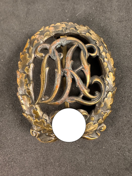 Photo 1 of WW2 German DRL Sports Badge in Bronze (Deutsches Reichssportabzeichen) - collectible militaria item
