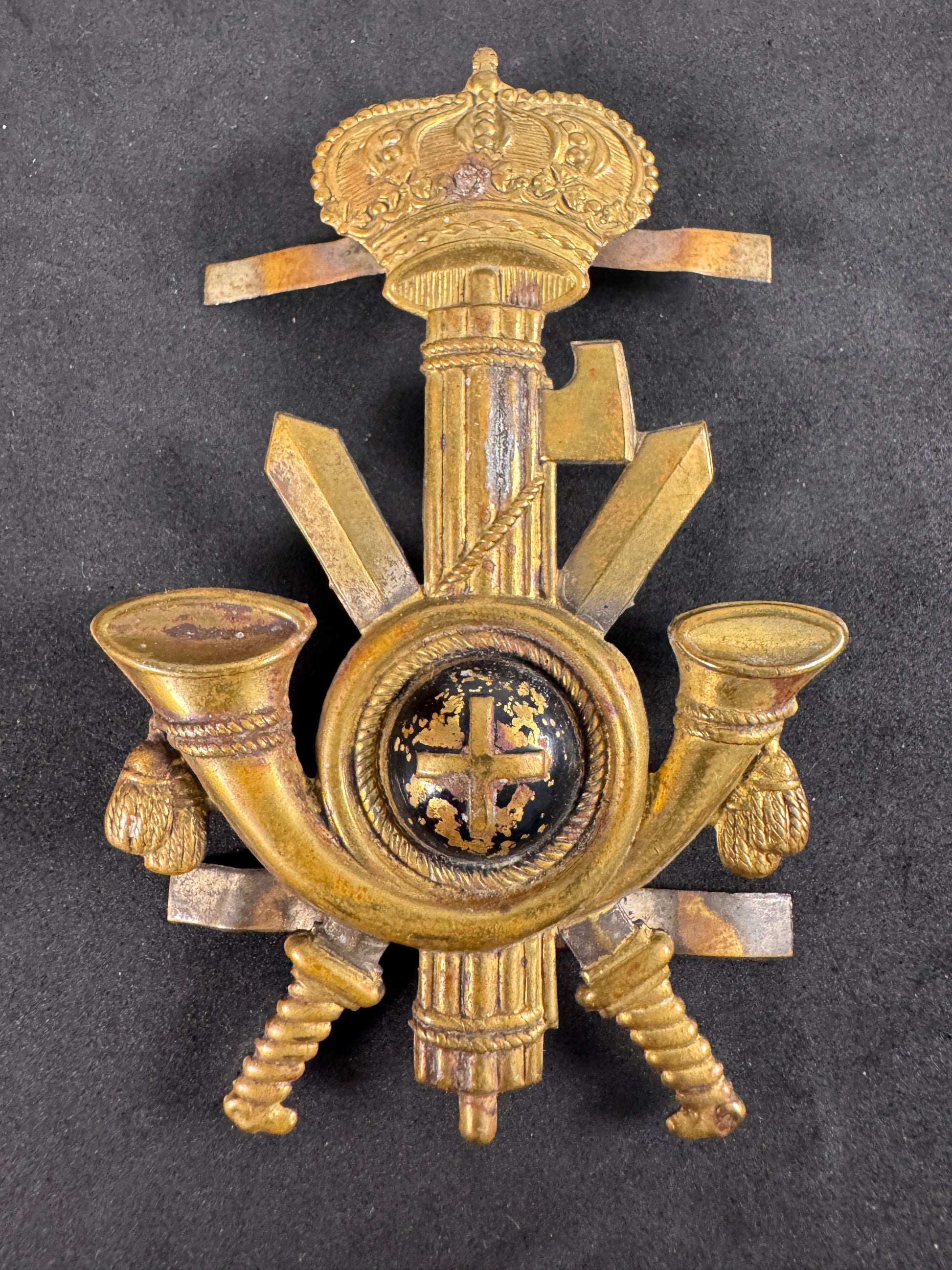 Photo 1 of Italian Black Shirts Colonial Militia Pith Helmet Badge - collectible militaria item