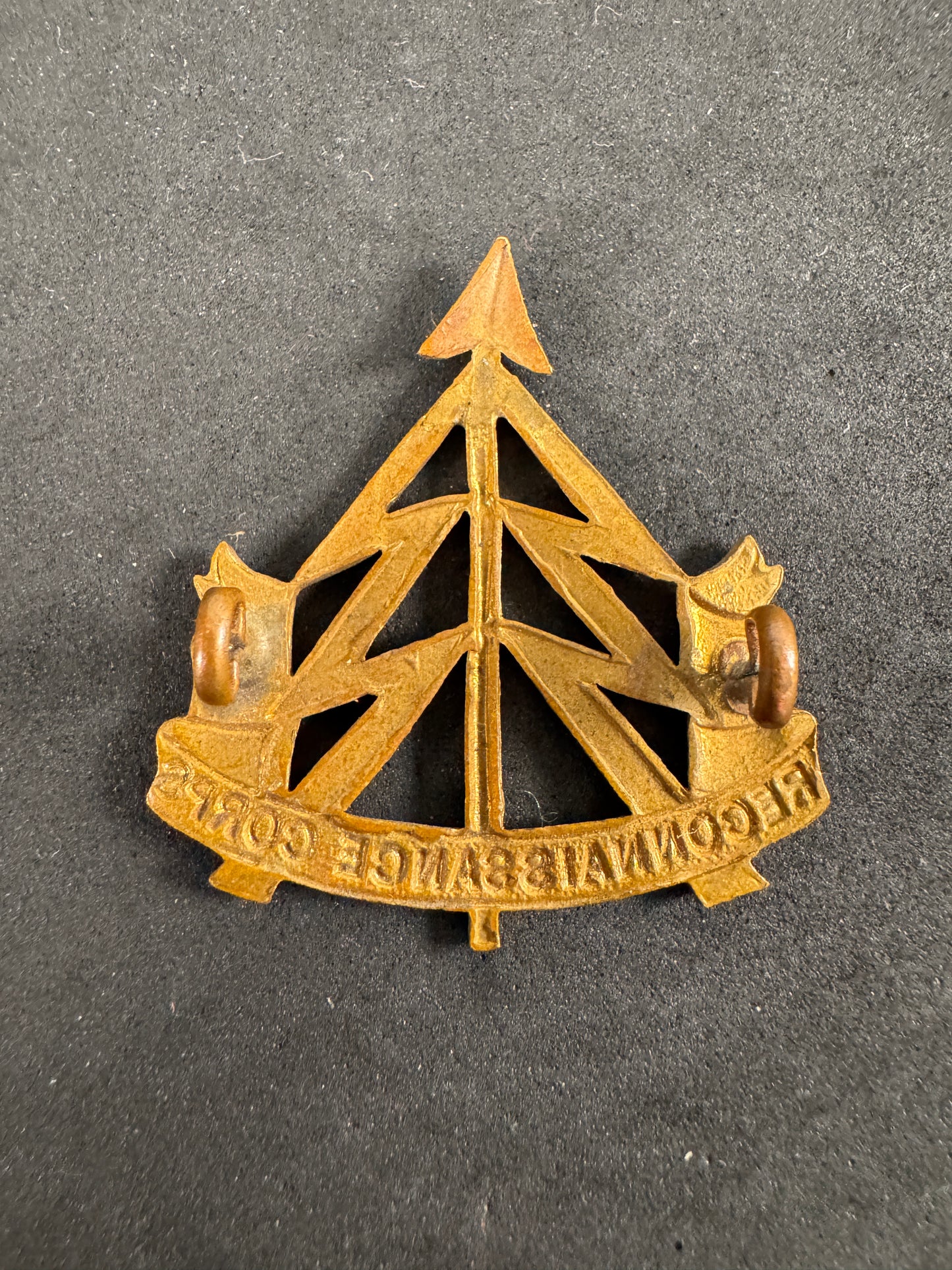 Photo 2 of WW2 British Army Reconnaissance (Recon) Corps Cap Badge - collectible militaria item