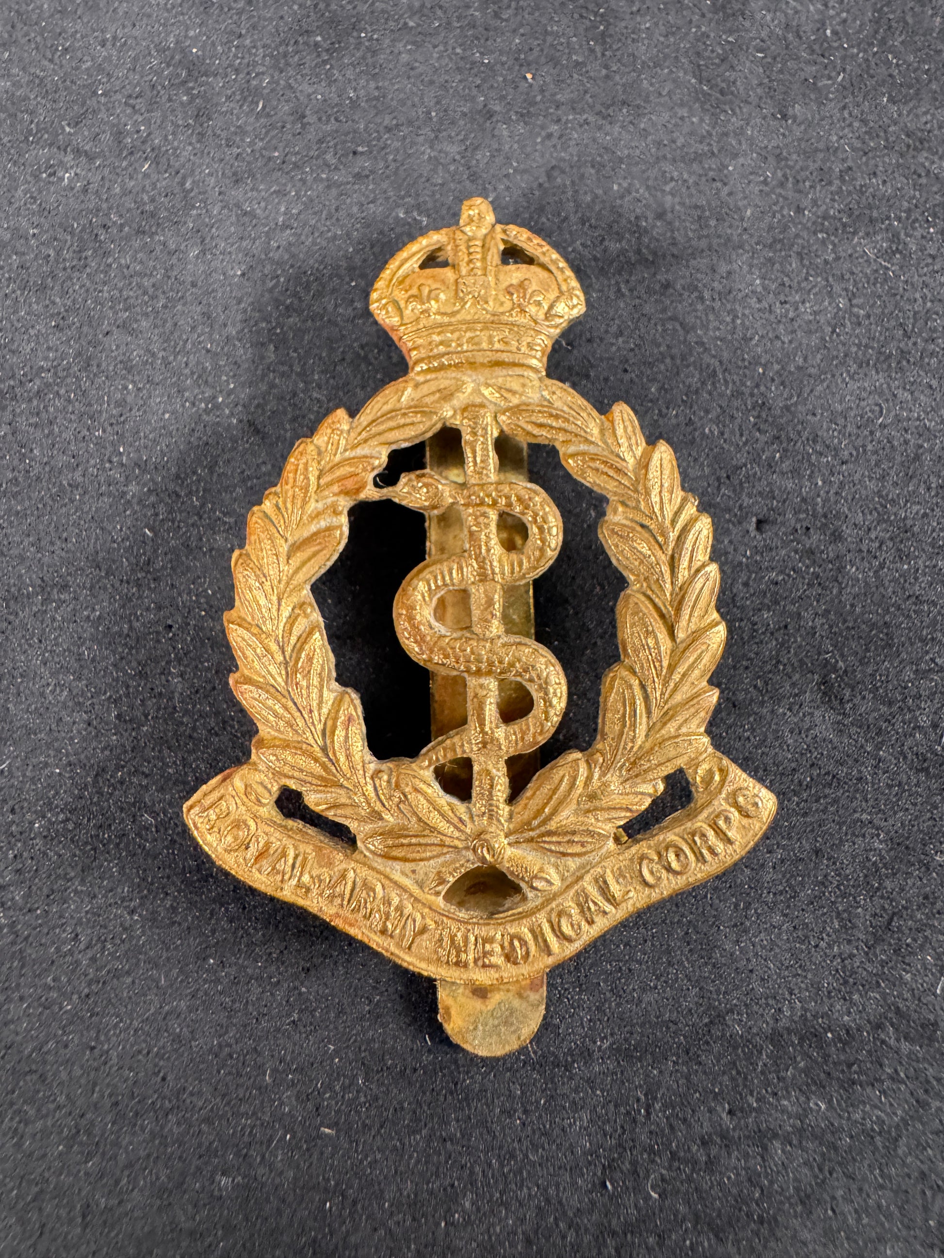 Photo 1 of WW2 British Royal Army Medical Corps (RAMC) Cap Badge - collectible militaria item