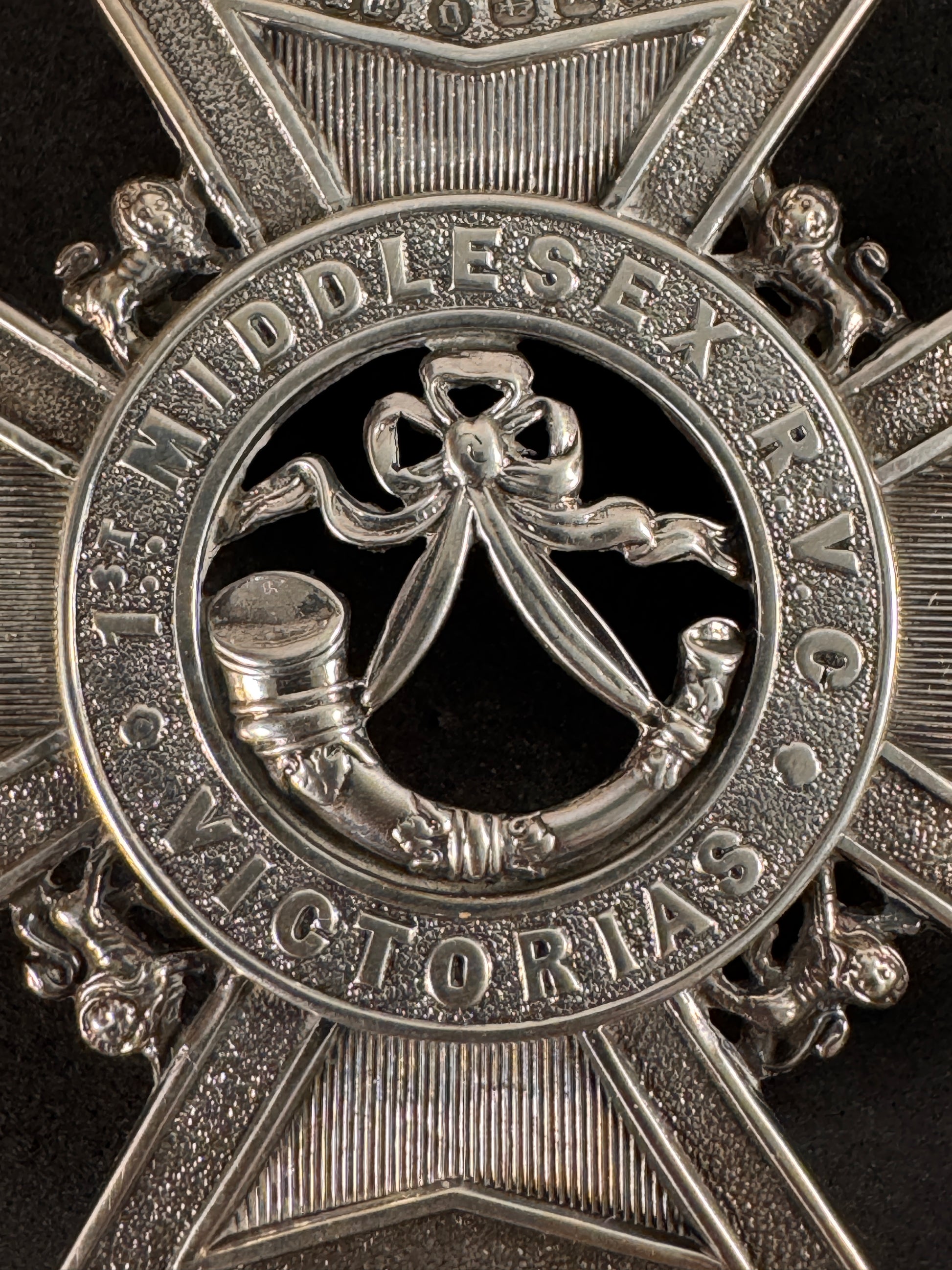 Photo 2 of Victorian British 1st Middlesex Rifle Volunteer Corps Officer's Silver Cross Belt Badge - collectible militar