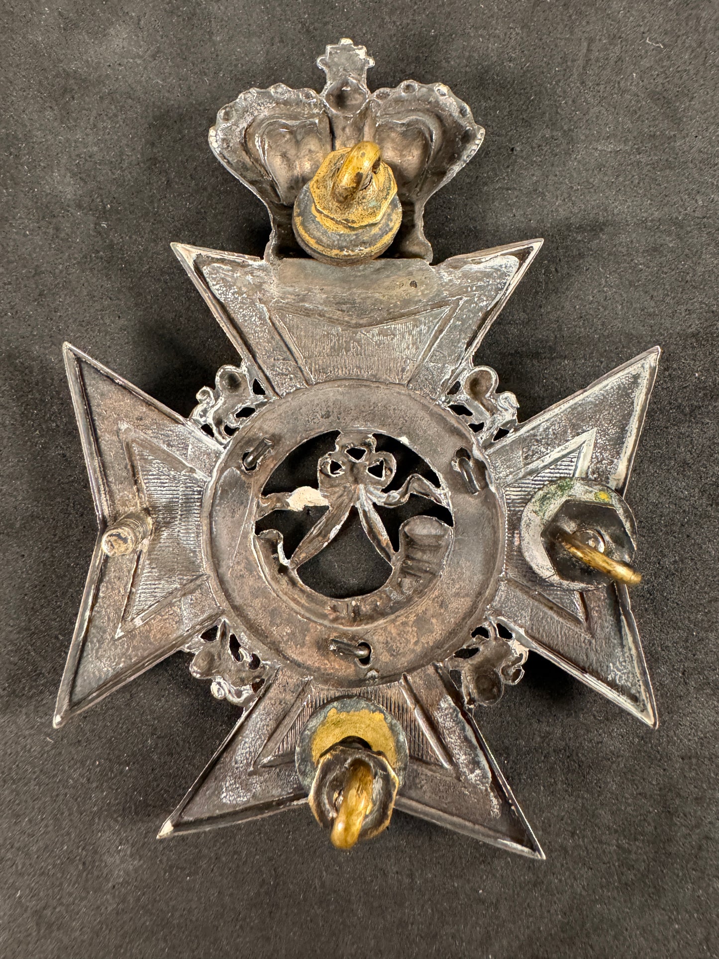 Photo 4 of Victorian British 1st Middlesex Rifle Volunteer Corps Officer's Silver Cross Belt Badge - collectible militar