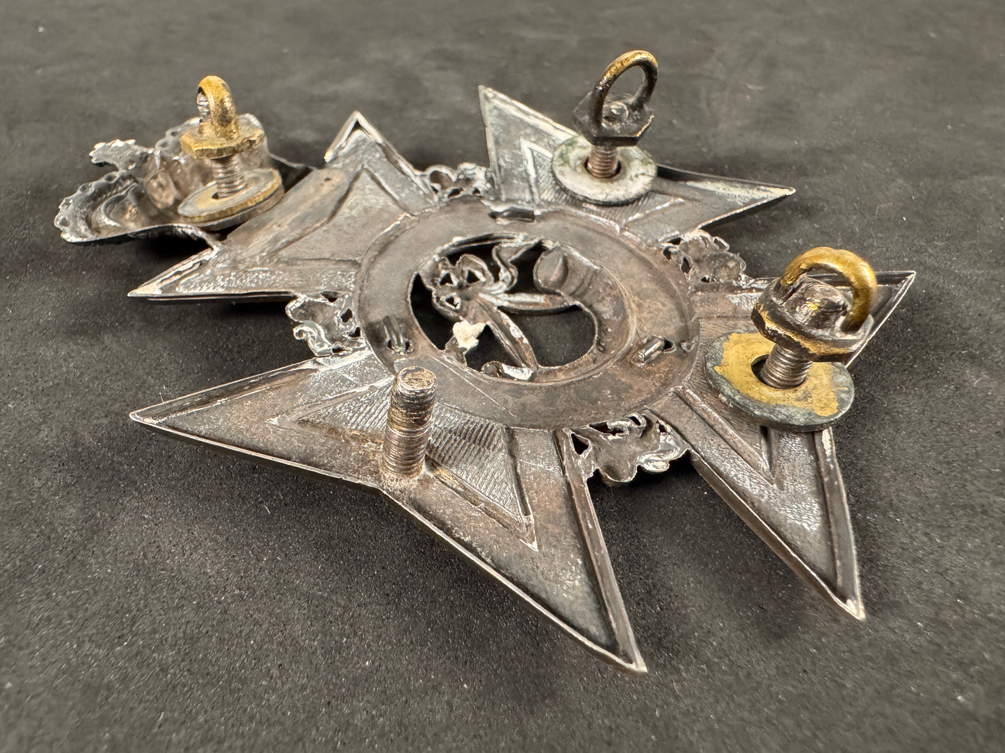 Photo 5 of Victorian British 1st Middlesex Rifle Volunteer Corps Officer's Silver Cross Belt Badge - collectible militar