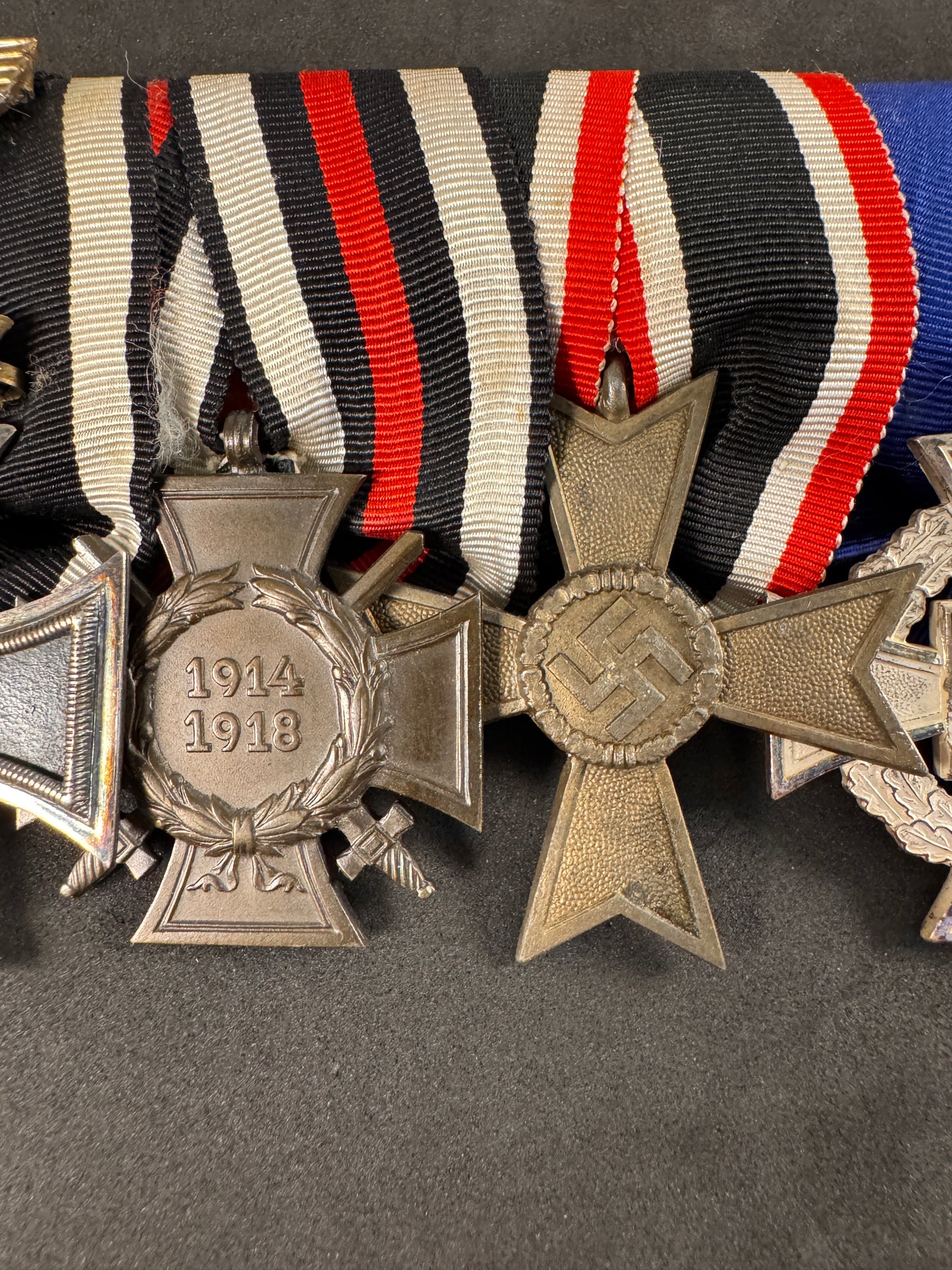 Photo 7 of WW1 & WW2 German Medal Bar - 1914 Iron Cross with 1939 Spange, War Merit, Luftschutz - collectible militaria 