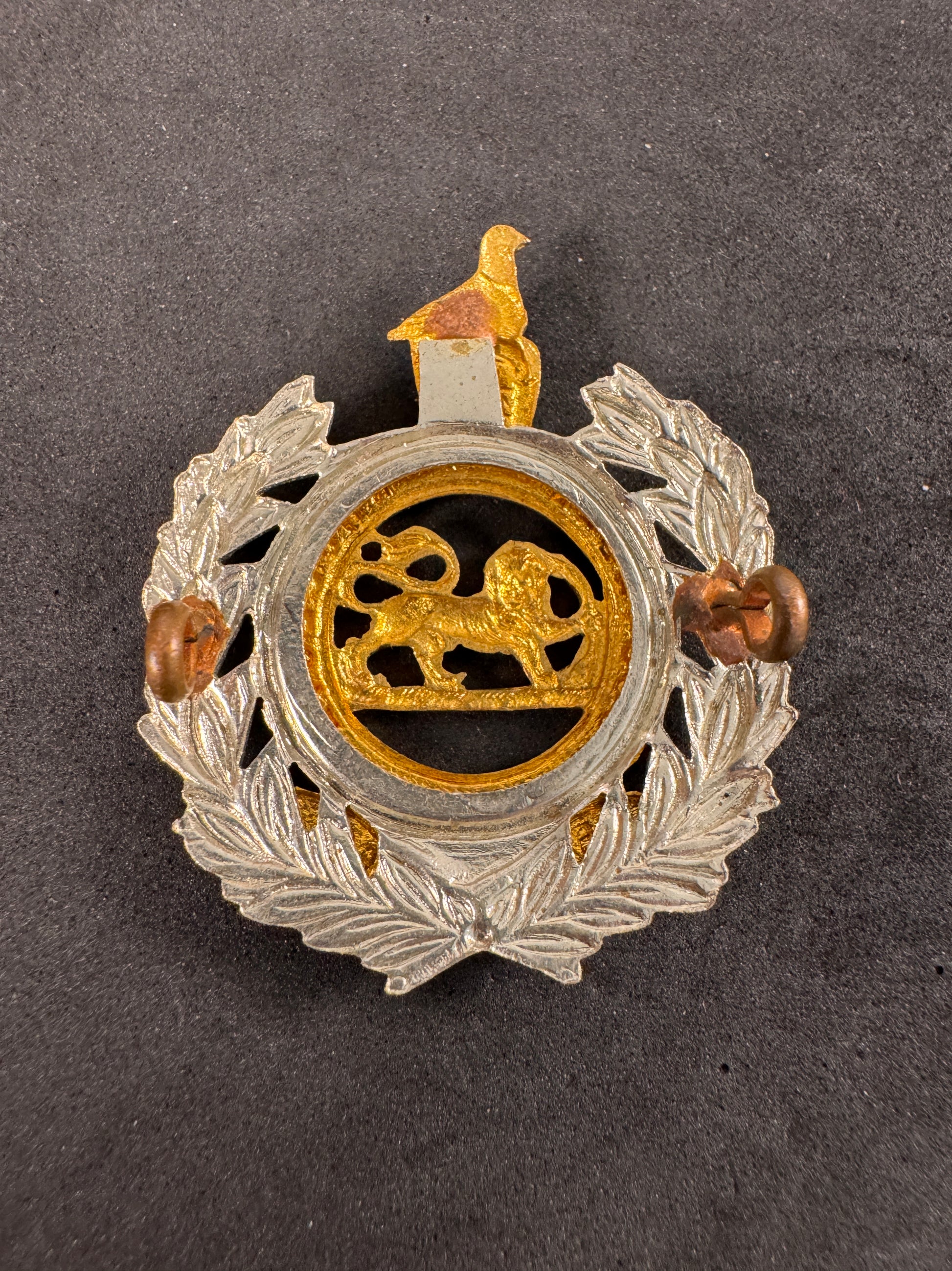 Photo 2 of Southern Rhodesia Engineers Cap Badge 1948-1956 - collectible militaria item