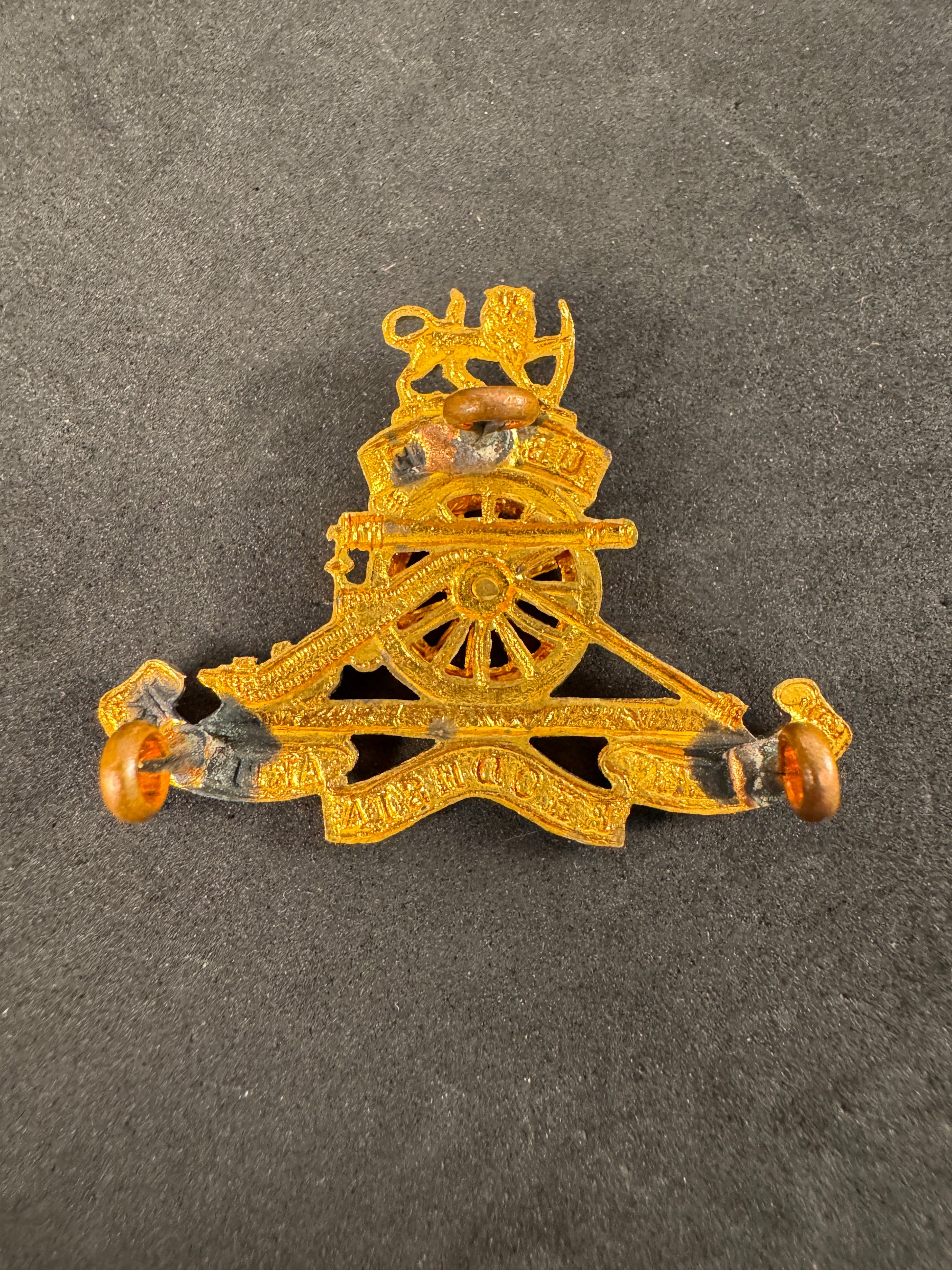 Photo 2 of Southern Rhodesia Artillery Cap Badge 1947-1990 - collectible militaria item