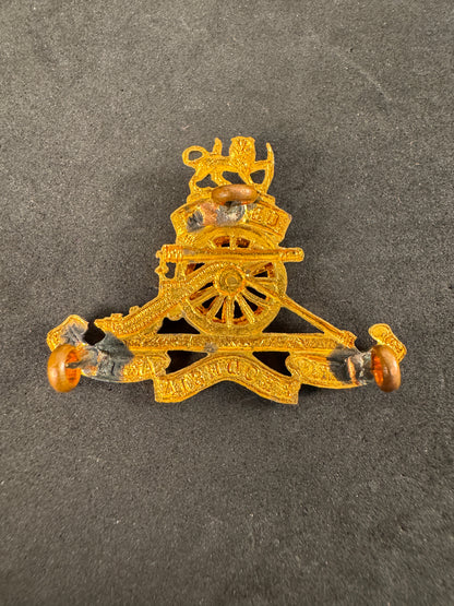 Photo 2 of Southern Rhodesia Artillery Cap Badge 1947-1990 - collectible militaria item